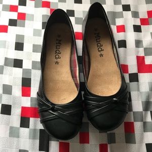 Black Ballet Flats